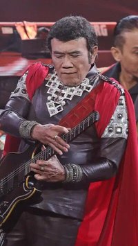 Kisah Rhoma Irama Mendunia Bareng Soneta, Kenalkan Musik Dangdut Tidak Kampungan