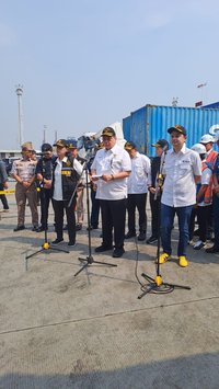 Penjelasan Sri Mulyani soal Pelepasan Hampir 30.000 Kontainer Tertahan di Pelabuhan Tanjung Priok dan Tanjung Perak
