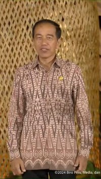 Senyum Jokowi dan Puan saat Jalan Beriringan di Gala Dinner WWF Bali
