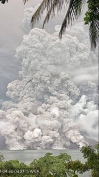 Viral Gas SO2 Gunung Ruang Menyebar hingga Pulau Jawa, Begini Faktanya
