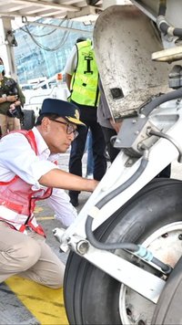 Garuda Indonesia Alami Banyak Masalah Layani Angkutan Haji Hingga Buat Jadwal Berantakan, Menhub Beri Teguran Keras