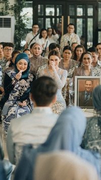 Potret Reza Artamevia dan Angelina Sondakh di Lamaran Aaliyah Masaid, Hubungannya Erat banget & Kompak Abis!