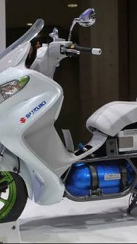 Skutik Burgman Hidrogen mulai ditampilkan oleh Suzuki.