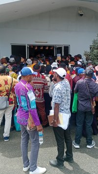 Warga Lintasi PLBN Skouw Jayapura Melonjak saat Kunjungan Paus Fransiskus ke Vanimo PNG