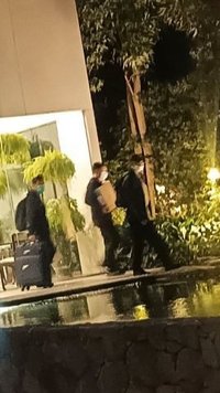 KPK Geledah Rumah Mantan Ketum PPP Djan Faridz