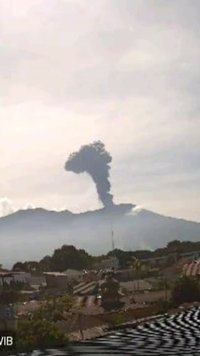 Gunung Marapi Erupsi Lagi Disertai Dentuman Keras, Semburkan Abu Vulkanik Setinggi 1.000 Meter