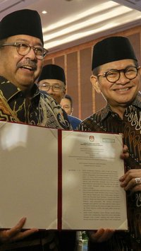 FOTO: Senyum Pramono-Rano Resmi Ditetapkan Jadi Gubernur dan Wakil Gubernur Jakarta Terpilih