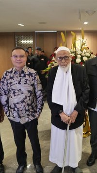 Pimpinan DPR Sufmi Dasco Ahmad Terima Kunjungan Abu Bakar Ba