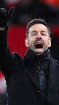 Kekalahan dari West Ham Perpanjang Catatan Buruk Nistelrooy di Leicester City, Terancam Turun Kasta