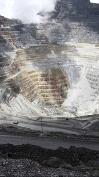 Tambang Emas Terbesar di Dunia Ada di Indonesia, Produksinya 48 Ton Per Tahun dan Punya Bandara Sendiri