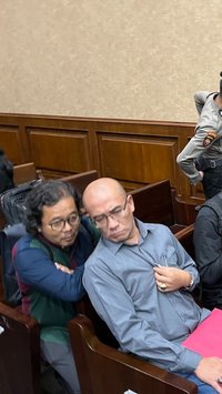 Mantan Ketua KPU Hasyim Asy