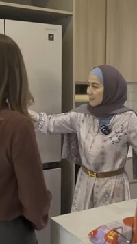 Disebut Calon Mertua Fuji, 5 Potret Dapur Mungil di Rumah Mewah Venna Melinda - Minimalis Bernuansa Putih