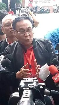 VIDEO: Celetukan Bambang Pacul "Pak Prabowo Bukan Korea, Lahir Kaya Raya Bapak Profesor"