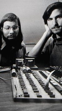 Aksi Usil Steve Jobs dan Wozniak Pendiri Apple Nyaris Bangunkan Paus Malam Hari