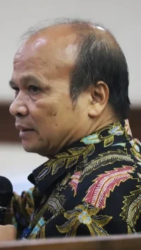 FOTO: Yunus Husein Beberkan Mekanisme Jual Beli Surat Berharga dalam Kasus CMNP vs MNC