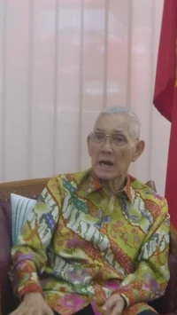 Try Sutrisno di Mata Wiranto: Negarawan yang Paripurna