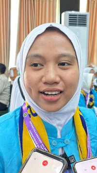 Kisah Jemaah Termuda dari Makassar, Berangkat Haji Tanpa Menunggu Lama karena Berkah Ibunda