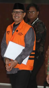 FOTO: KPK Dalami Kasus Korupsi yang Menjerat Walikota Madiun Nonaktif Maidi