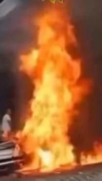 Lagi Dipanaskan, Motor Harley Davidson Tiba-TIba Terbakar Hebat di Denpasar