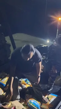 Berawal dari Info Intelijen, TNI AL dan BAIS Gagalkan Penyelundupan 1.832 Kosmetik Ilegal di Perbatasan