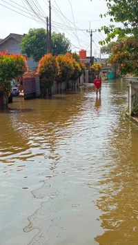 3 Sungai Meluap, Banjir Kembali Rendam Dayeuhkolot Bandung