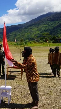 FOTO: Delapan Anggota TPNPB OPM Kiwirok Kembali ke NKRI
