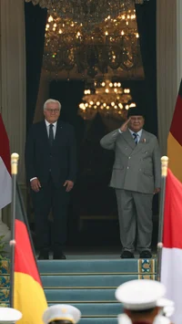 Prabowo Sambut Kedatangan Presiden Jerman Steinmeier dengan Upacara Kenegaraan dan 120 Pasukan Berkuda