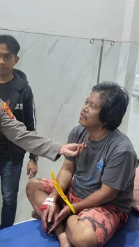 Duel Maut dengan Tetangga, Lansia di Palembang Tewas oleh Pedang Sendiri