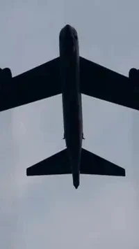 Detik-Detik Pesawat Bomber B-52 Kebanggaan AS Jatuh di 
