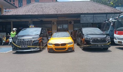 Mobil Koleksi Wahyu Kenzo