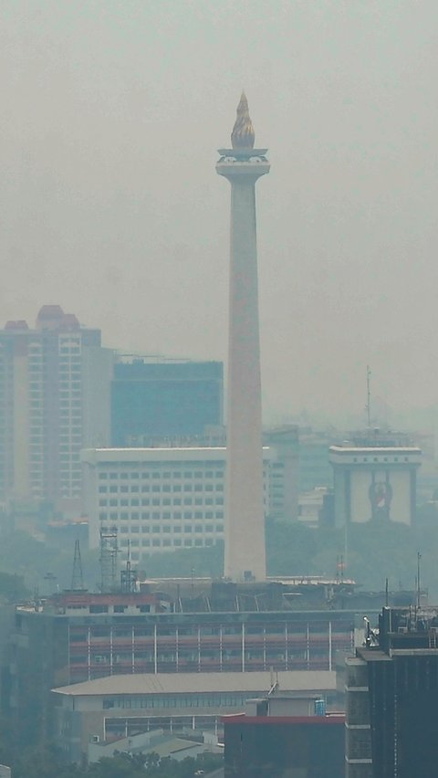 Buruknya tingkat polusi udara di Jakarta terpantau sejak pukul 09.05 WIB.<br>