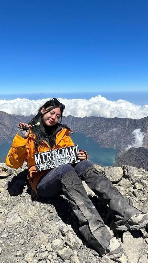 Beberapa Foto Wendy Walters yang Saat Ini Rajin Naik Gunung, Netizen berpendapat Auranya Makin Kalem dan Bahagia