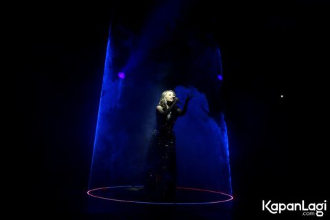 Memukau di Panggung, 10 Foto Bunga Citra Lestari Tampil Energik Di 'Circus Concerto'