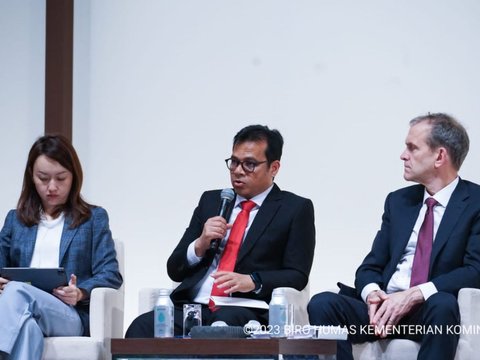 Wamenkominfo Ungkap Perlu Kebijakan AI Hingga Level Praktis