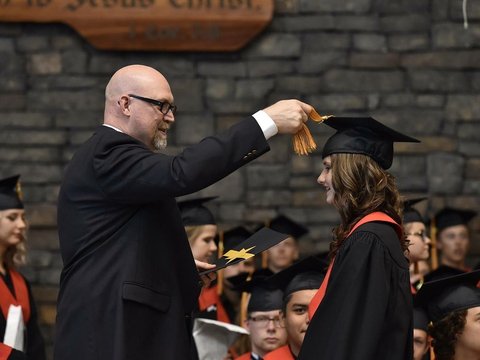 20 Ucapan Wisuda Bahasa Inggris Singkat, Penuh Makna dan Doa