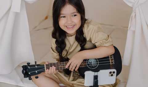 9 Cara Membesarkan Anak yang Cinta Musik dan Bisa Memainkannya