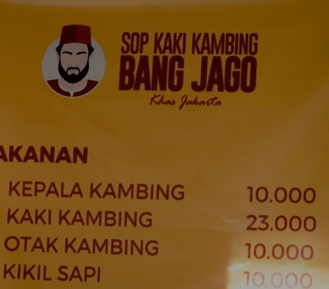 Iskandar kemudian melebarkan sayap bisnisnya ke bisnis sop kaki kambing Bang Jago.