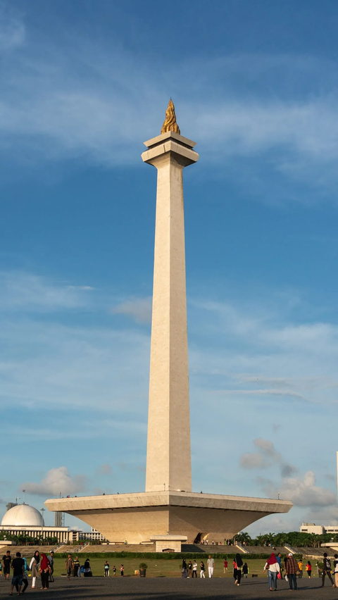Madiun Kota Replika, Setelah Bangun Miniatur Ka'bah hingga Kereta Cepat Kini Kebut Monas