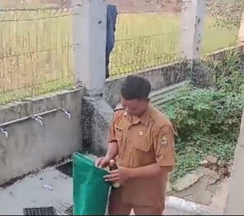 Viral Guru Dapati Bocah Numpang Wifi di SMK demi Main Game Online, Beri Karpet dan Minuman agar Lebih Nyaman