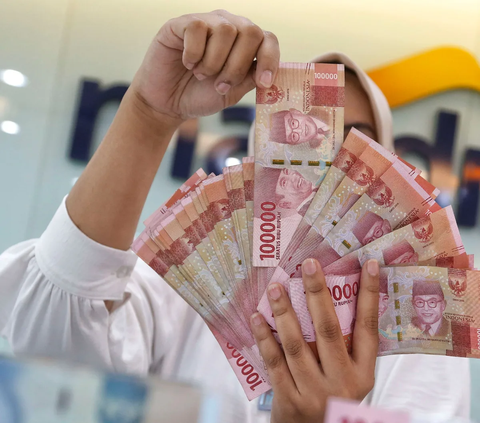 Terkena Dampak Perang Israel-Palestina, Kurs Rupiah Melemah ke Level Rp15.738 per USD