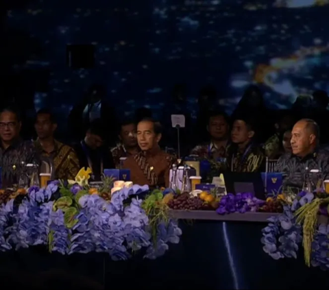 Buka Gala Dinner KTT AIS Forum di Bali, Jokowi Sebut Laut adalah Kehidupan dan Kesatuan Manusia