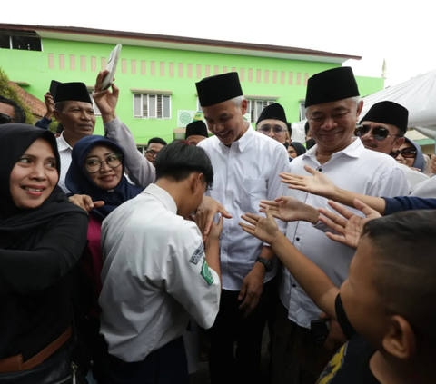 Momen Siswa MTs Ingin Dijadikan Anak Angkat dan Minta Peluk Ganjar
