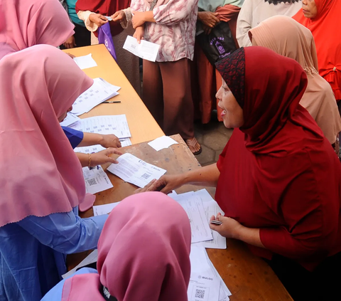 Dinsos Jakarta Evaluasi Data Penerima Bansos, Warga Bisa Cek Status di Link Ini