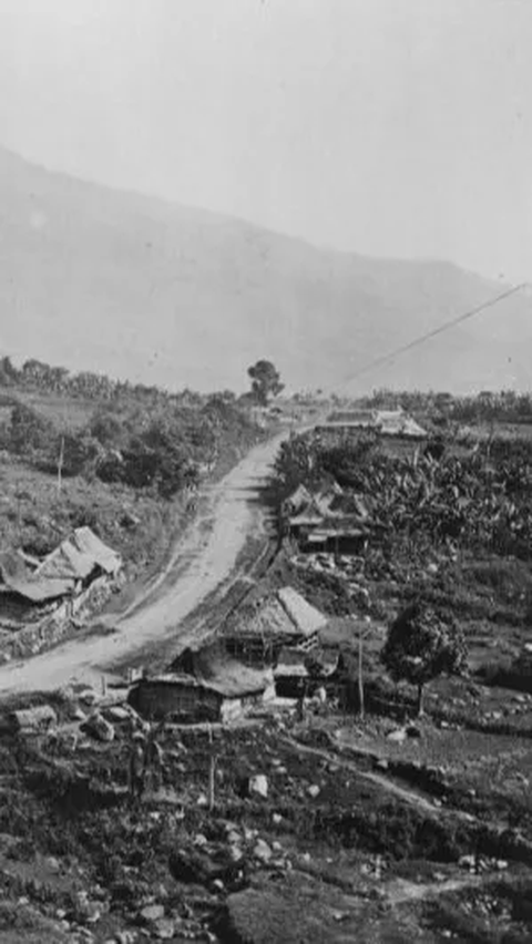 Jalan tersebut membentang di sepanjang utara Pulau Jawa menghubungkan Anyer  yang berada di Banten, hingga Panarukan yang berada di Jawa Timur.<br>