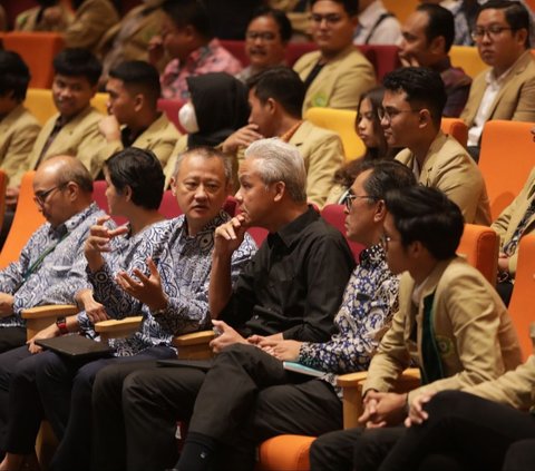 Cerita Ganjar Tanpa Uang Bisa Jadi Anggota Dewan