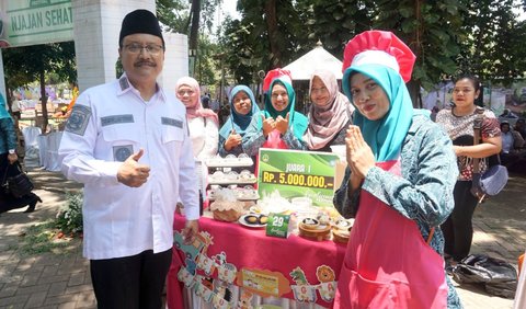 Menurutnya, Masyarakat saat ini perlunya belajar cara memasak dari orang tua terdahulu.