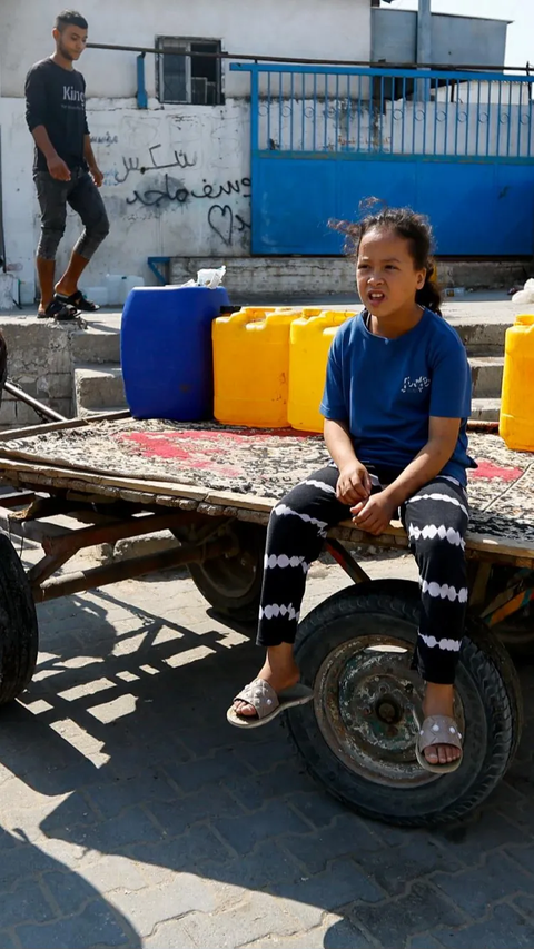 Kini pasokan air bersih itu mulai diputus imbas ketegangan yang terjadi antara Hamas dan Israel.