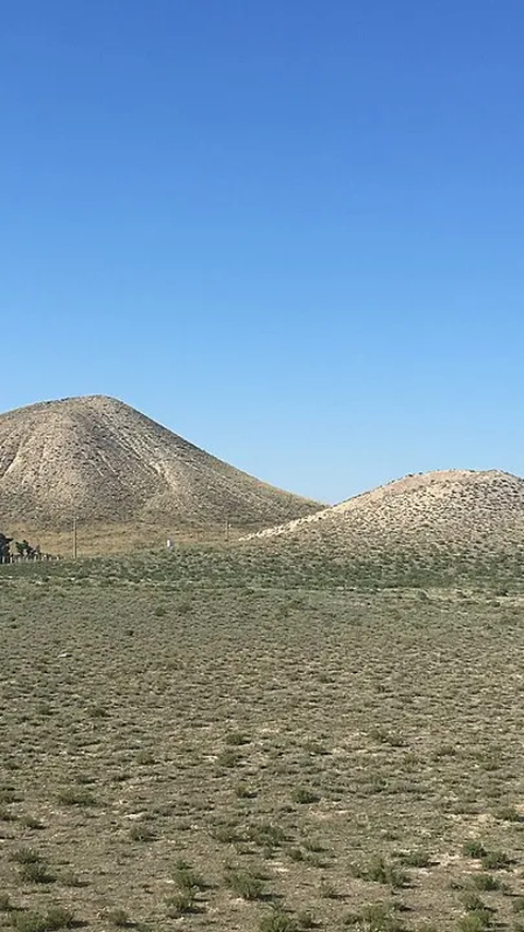 5. Gordion Dipenuhi Ratusan Tumuli (Bukit Pemakaman)