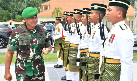 Jenderal Kopassus Datang ke Markan Tentara Malaysia