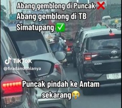 Macetnya Selevel Puncak, 'Abang Gemblong' sampai Pindah Jualan ke TB Simatupang Jaksel